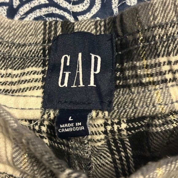 GAP Black and Cream Plaid pajama Pants - Picture 16 of 16